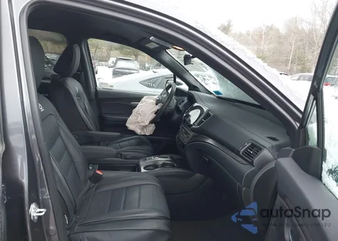 2021 Honda Passport Awd Sport from USA, damaged, VIN 5FNYF8H26MB044131